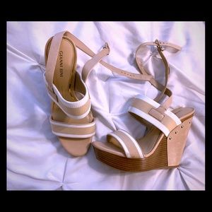 Summer wedges